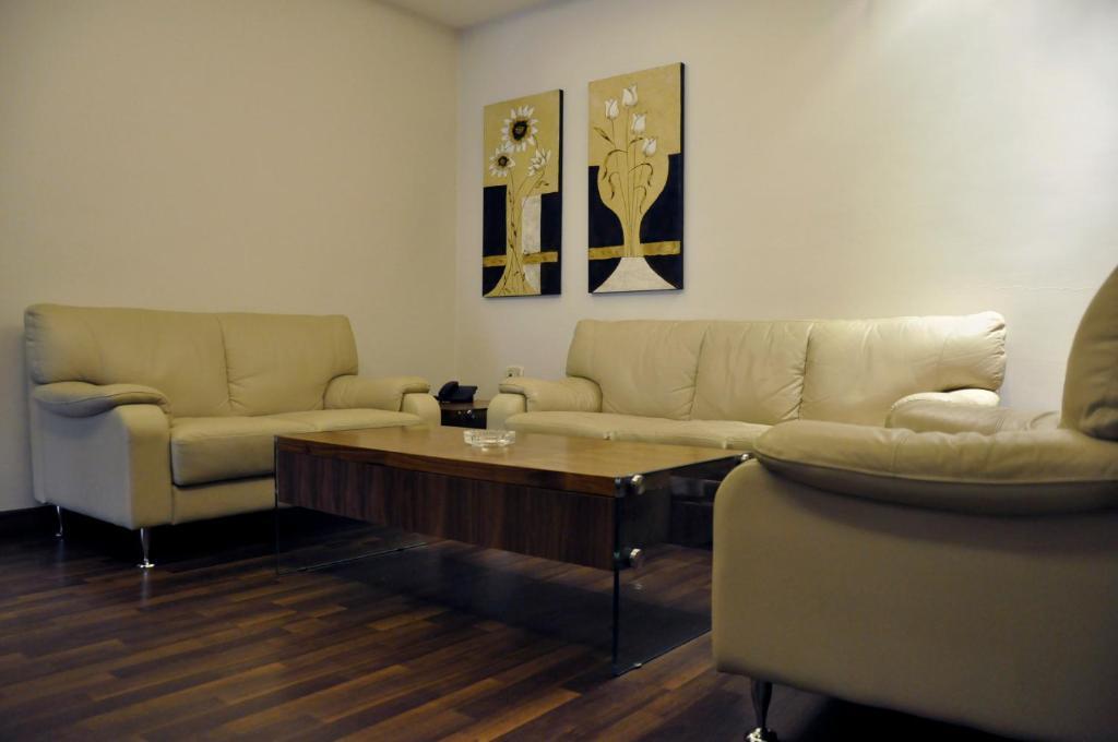 Granada Suites Hotel Амман Номер фото